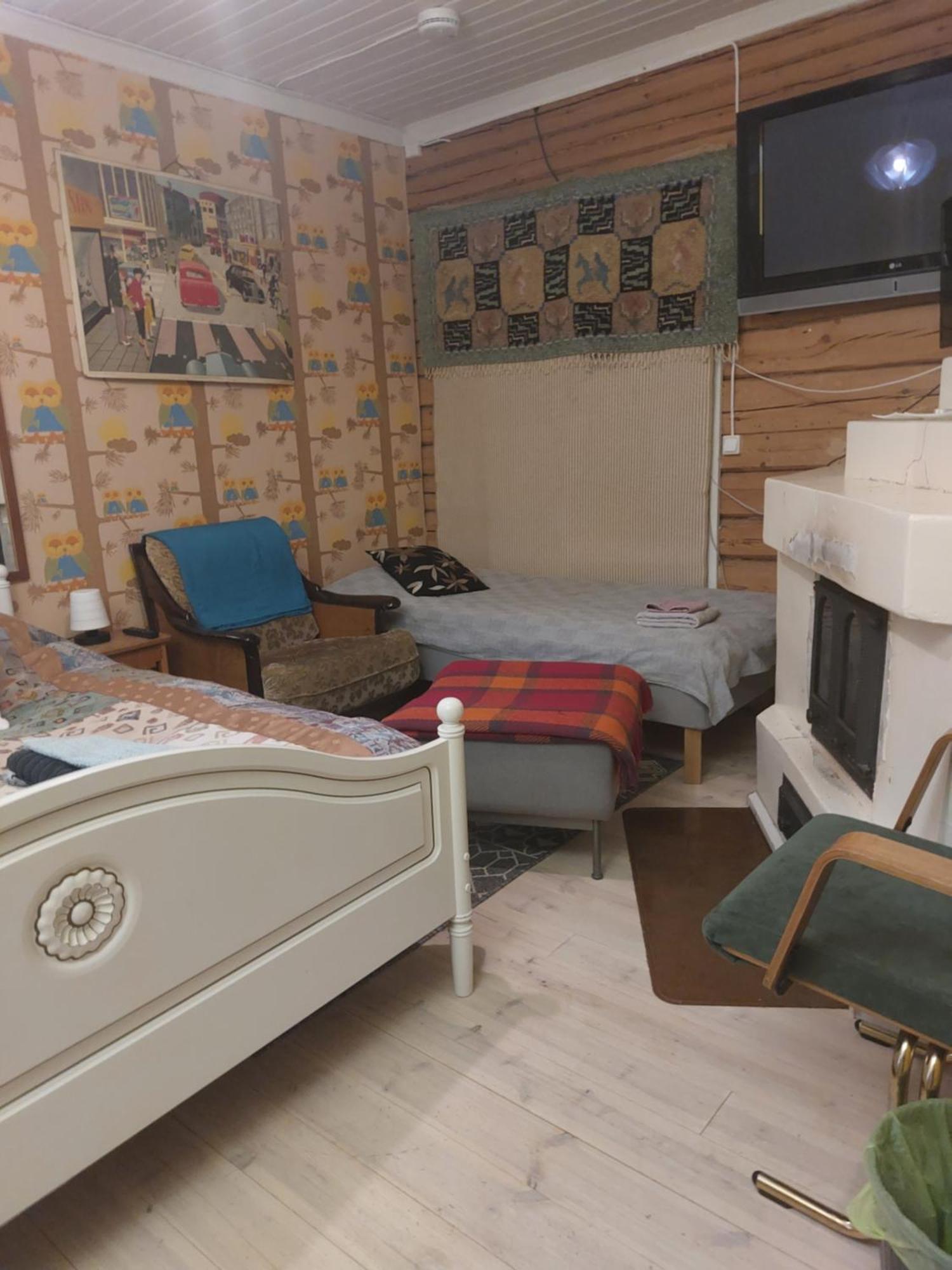 120 Yrs. Old Log House In Kuopio City Centre Extérieur photo