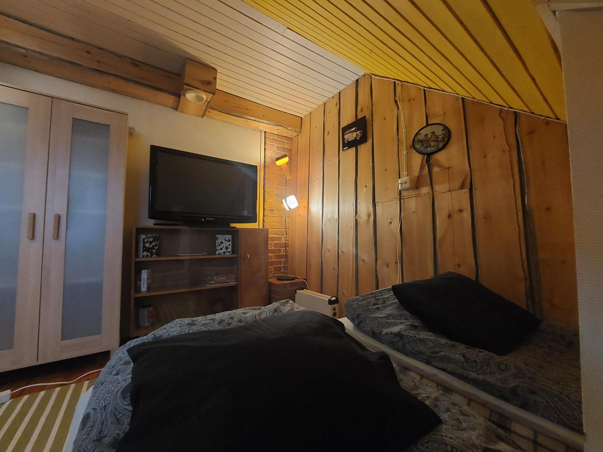 120 Yrs. Old Log House In Kuopio City Centre Extérieur photo