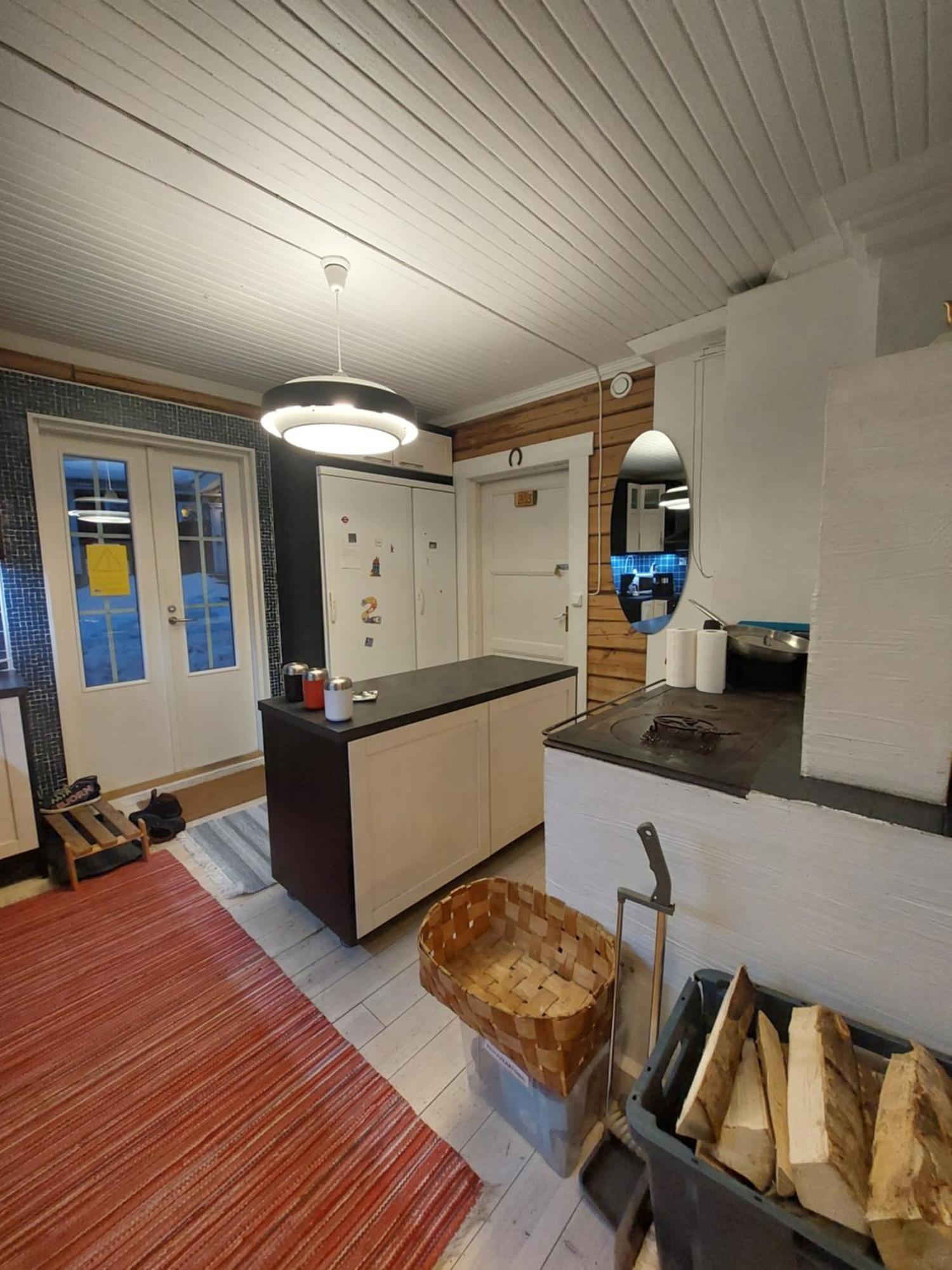 120 Yrs. Old Log House In Kuopio City Centre Extérieur photo