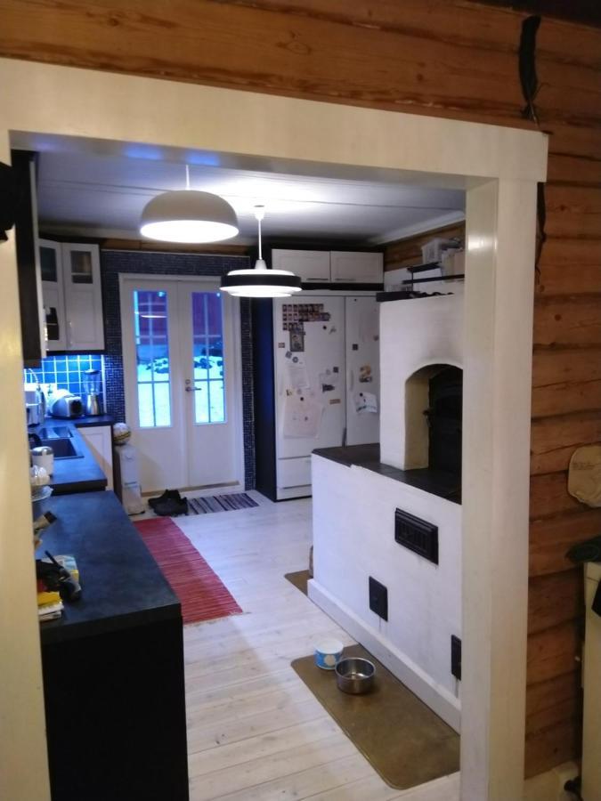 120 Yrs. Old Log House In Kuopio City Centre Extérieur photo